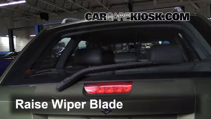 2005 Suzuki Forenza LX 2.0L 4 Cyl. Wagon Windshield Wiper Blade (Rear) Replace Wiper Blade